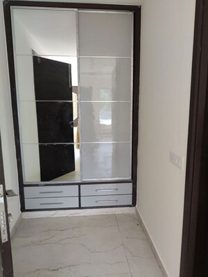 Bathroom in 3 BHK Apartment at Mahindra Luminare, Sector 59 – for Rent