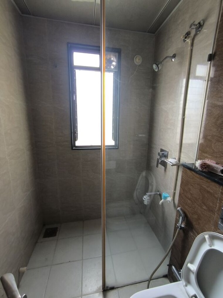 Bathroom, creative-eclectica-homes 2 Bedroom 800 Sq.Ft. Apartment In Pimple Saudagar Pune 10602697