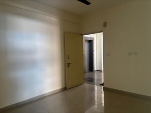 Room in 2 BHK Apartment at Pyramid Square 67A, Sector 67 – for Rent