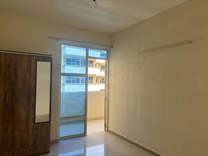 Room in 2 BHK Apartment at Pyramid Square 67A, Sector 67 – for Rent