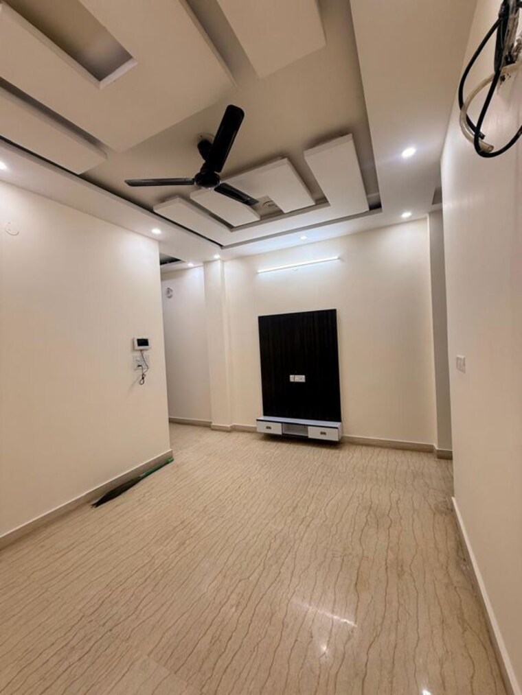 undefined, meenakshi garden 2 Bedroom 900 Sq.Ft. Builder Floor In Meenakshi Garden Delhi 10602738