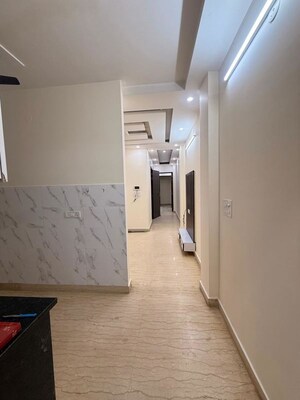 Room in 2 BHK Builder Floor at Meenakshi Garden – for Sale