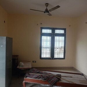 Bedroom in 1 RK Independent House at Gomti Nagar – for Rent