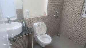 Bathroom in 1 BHK Builder Floor at Sector 22 – for Rent
