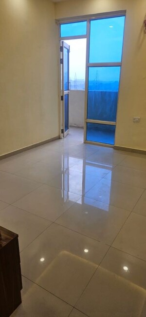 Room in 2 BHK Apartment at Pyramid Urban Homes 3, Sector 67a – for Rent