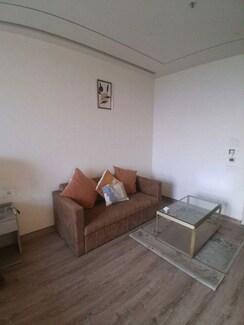 1 BHK + Prayer Room,Study Room,Store Room Builder Floor For Rent in Sector 21