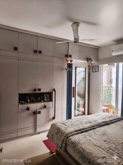 3 BHK Apartment For Sale in Nirala Estate
