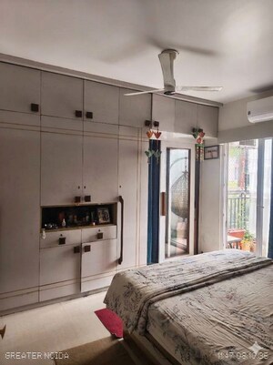 3 BHK Apartment For Sale in Nirala Estate, Tech Zone 4 Greater Noida