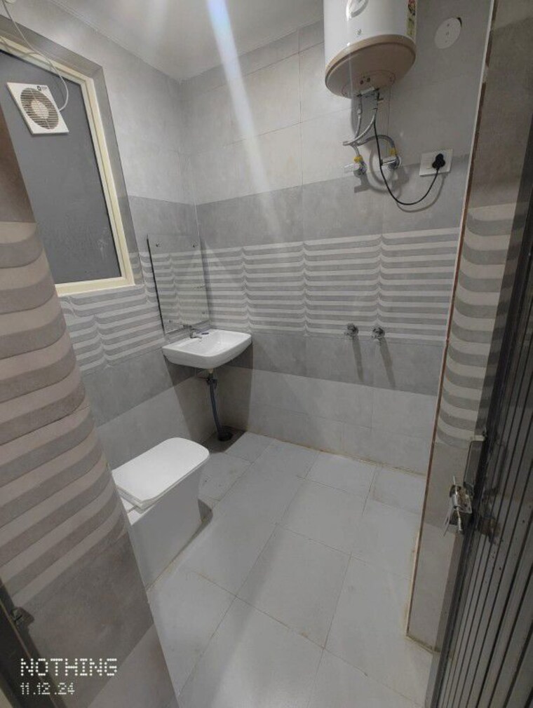 Bathroom, sector 4 1 Bedroom 847 Sq.Ft. Independent House In Sector 4 Gurgaon 10602785