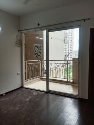 Room in 3 BHK Apartment at Mahagun My Woods, Sector 16c Greater Noida – for Sale