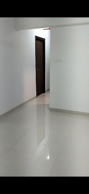 Room in 2 BHK Apartment at Arkade Serene, Malad West – for Rent