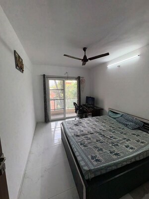 Bedroom in 2 BHK Apartment at Vishrantwadi – for Rent