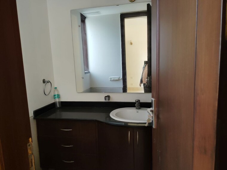 Kitchen, shivalik colony 3 Bedroom 200 Sq.Yd. Builder Floor In Shivalik Colony Delhi 10602818