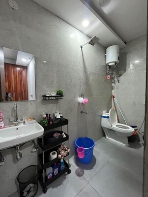 Team Area in 1 BHK Builder Floor at Malviya Nagar – for Rent