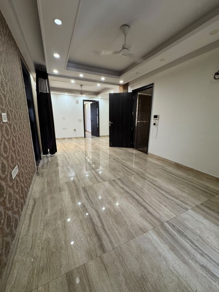 Room, sector 46 4 Bedroom 2200 Sq.Ft. Builder Floor In Sector 46 Gurgaon 10602840