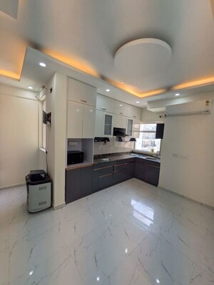 Kitchen in 3 BHK Builder Floor at Sector 46 – for Rent