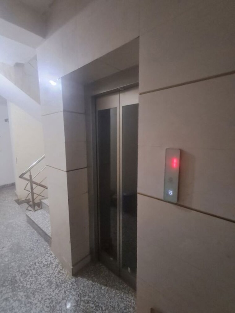undefined, maxblis-white-house 2.5 Bedroom 1095 Sq.Ft. Apartment In Sector 75 Noida 10602860