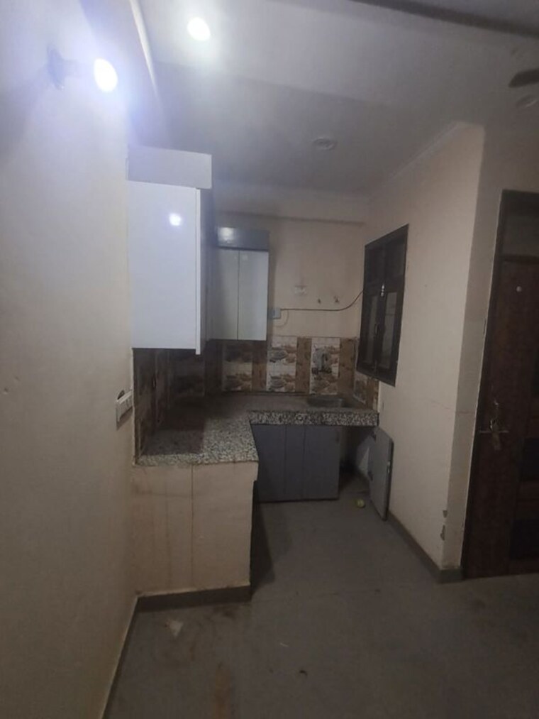 Kitchen, maxblis-white-house 2.5 Bedroom 1095 Sq.Ft. Apartment In Sector 75 Noida 10602860