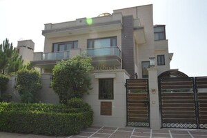 1 BHK Independent House – Exterior View View at Sector 4 - for Rent
