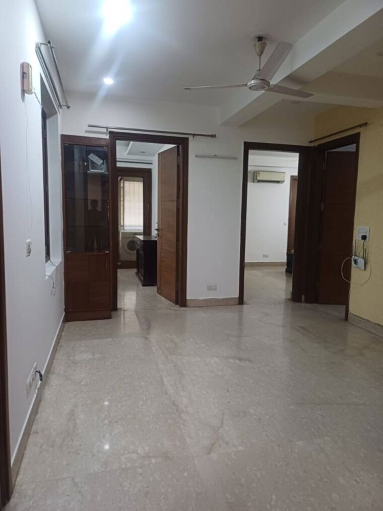 Bedroom, malviya nagar 4 Bedroom 300 Sq.Yd. Builder Floor In Malviya Nagar Delhi 10602849