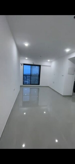 2 BHK Apartment For Rent in Dev Leo Tower, Oshiwara