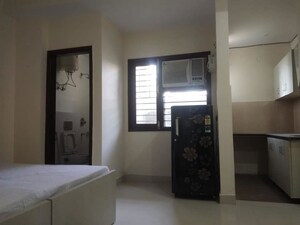 Room in 1 BHK Independent House at Sector 4 – for Rent