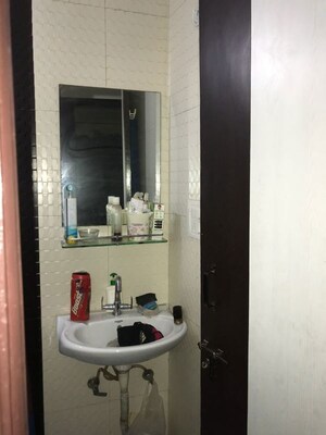 Bathroom in 1 BHK Independent House at Sector 4 – for Rent
