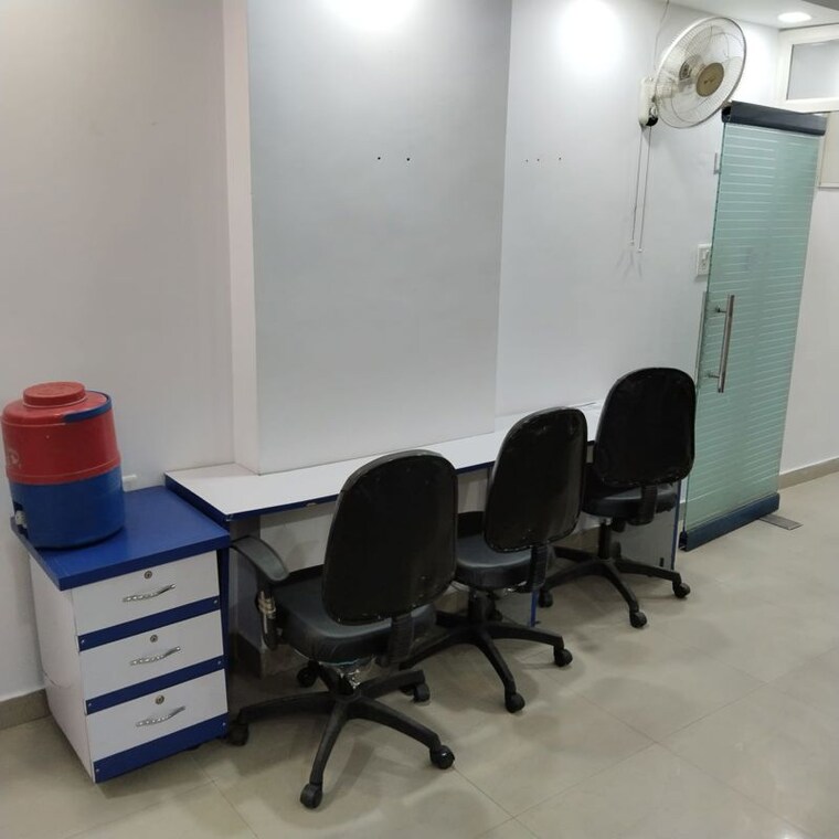 Team Area, parsvnath-planet-plaza Commercial Office Space 630 Sq.Ft. In Gomti Nagar Lucknow 10602909