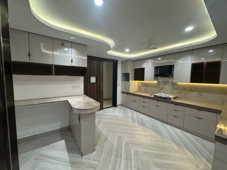Kitchen, mahagun-mirabella 6 Bedroom 6500 Sq.Ft. Villa In Sector 79 Noida 10602968