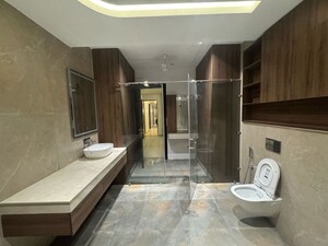 Building Lobby in 6 BHK Villa at Mahagun Mirabella, Sector 79 – for Rent