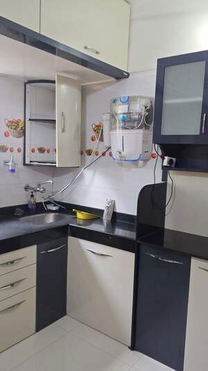 Team Area in 2 BHK Apartment at Saluja Enclave, Tingre Nagar – for Rent