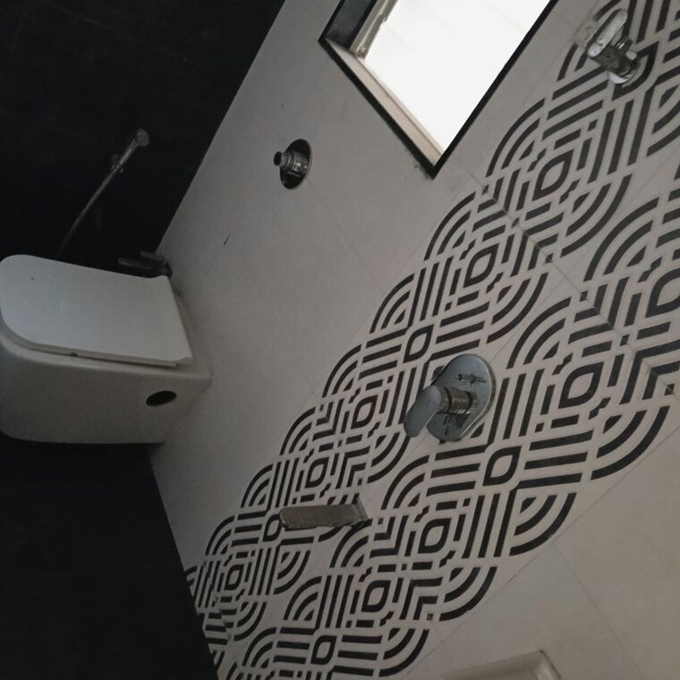 Bathroom, kamgar nagar 1 RK 300 Sq.Ft. Villa In Kamgar Nagar Mumbai 10603007