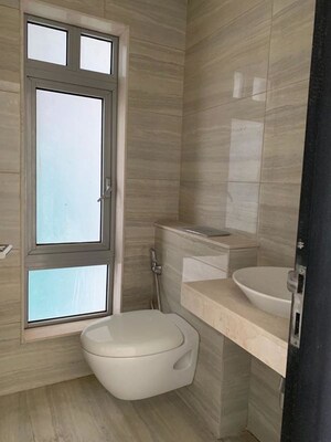 Bathroom in 4 BHK Apartment at Oberoi Realty Esquire, Goregaon East – for Sale