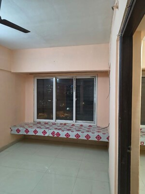 Bedroom in 2.5 BHK Apartment at Jan Kalyan Society Kurla, Kurla West – for Rent