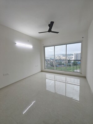 Room in 3 BHK Apartment at Seawoods Sector 40 – for Rent