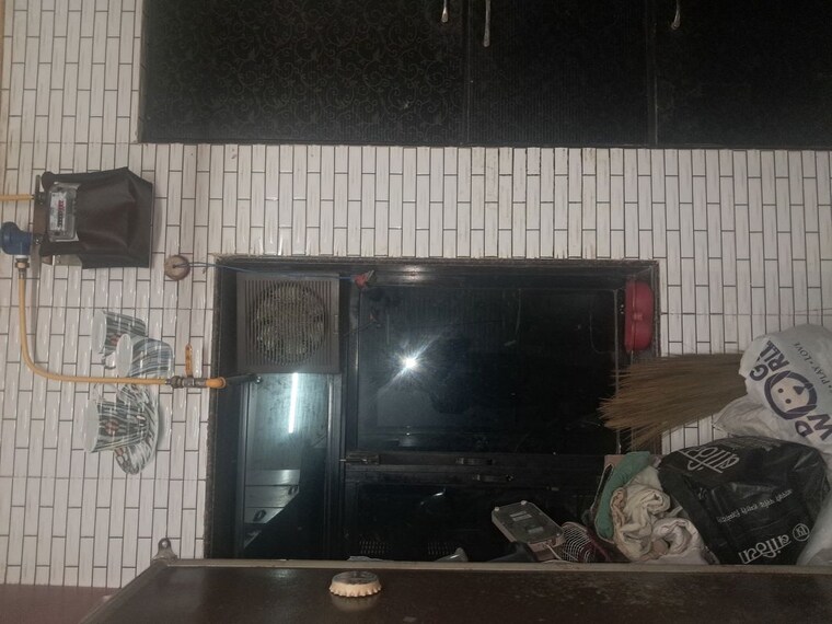Kitchen, mhada colony 1 RK 300 Sq.Ft. Apartment In Mhada Colony Thane 10603075