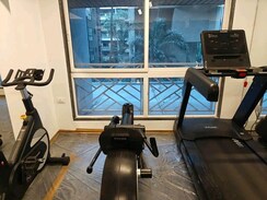 Showroom For Sale in Imperial Tower
