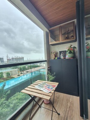 Bedroom in 2 BHK Apartment at Dosti Eastern Bay, Wadala – for Rent