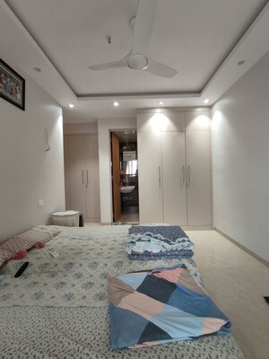 Bedroom in 2 BHK Apartment at Dosti Eastern Bay, Wadala – for Rent