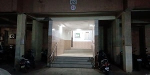Parking in 1 BHK Apartment at Highland Annex, Majiwada – for Rent