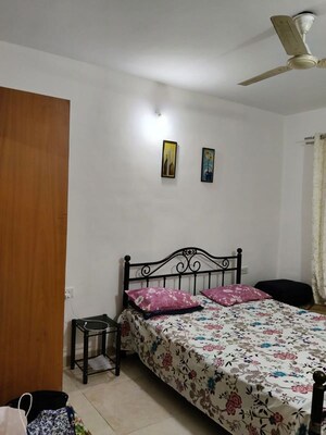 Bedroom in 2 BHK Apartment at Karia Konark Campus, Viman Nagar – for Rent