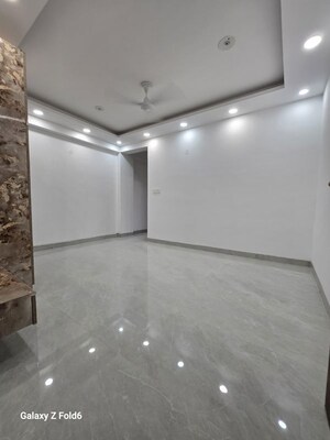 Room in 1 BHK Apartment at Chattarpur – for Rent