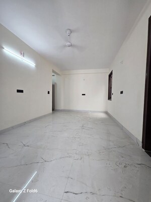 Room in 1 BHK Apartment at Chattarpur – for Rent