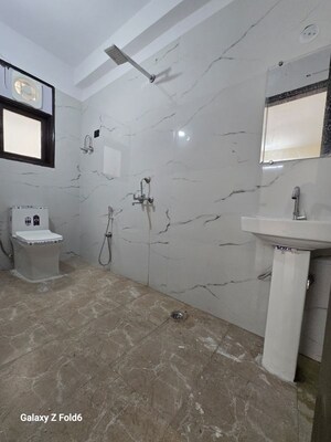 Bathroom in 1 BHK Apartment at Chattarpur – for Rent