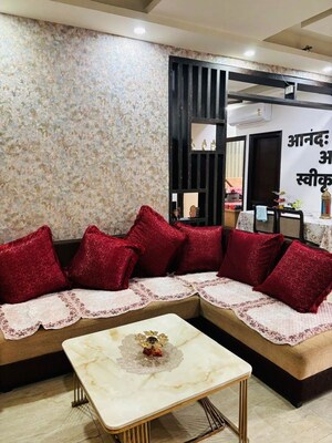 Living Room in 2 BHK Apartment at Damodar Complex, Sector 37 – for Rent