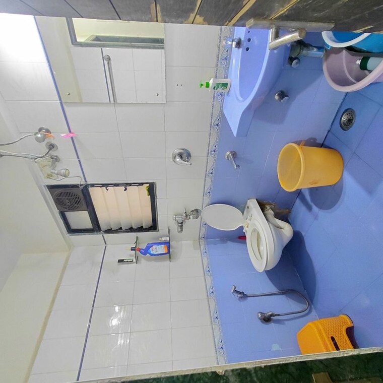 Bathroom, raj-rudram-apartments 2 Bedroom 700 Sq.Ft. Apartment In Goregaon East Mumbai 10603265