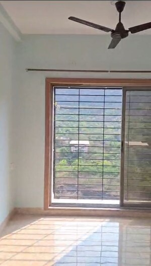 Room in 2 BHK Apartment at Valley Shilp, Kharghar Sector 36 – for Rent