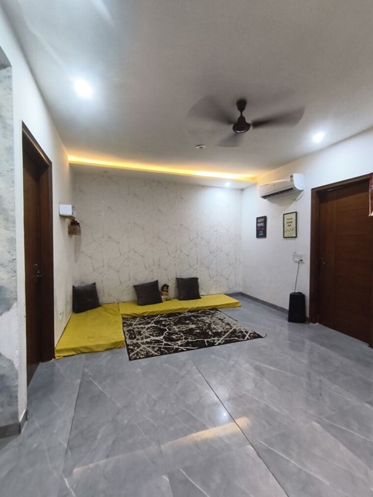Bedroom, ambala highway 3 Bedroom 150 Sq.Yd. Builder Floor In Ambala Highway Zirakpur 10603276