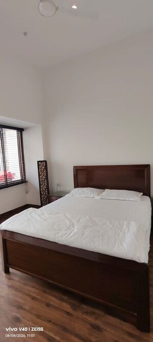 Bedroom in 1 BHK Apartment at Defence Colony – for Rent