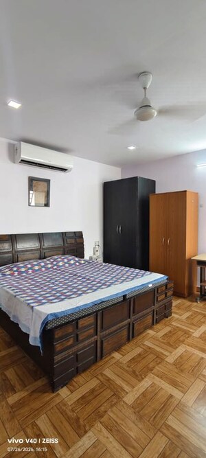 Bedroom in 1 RK Apartment at Defence Colony – for Rent